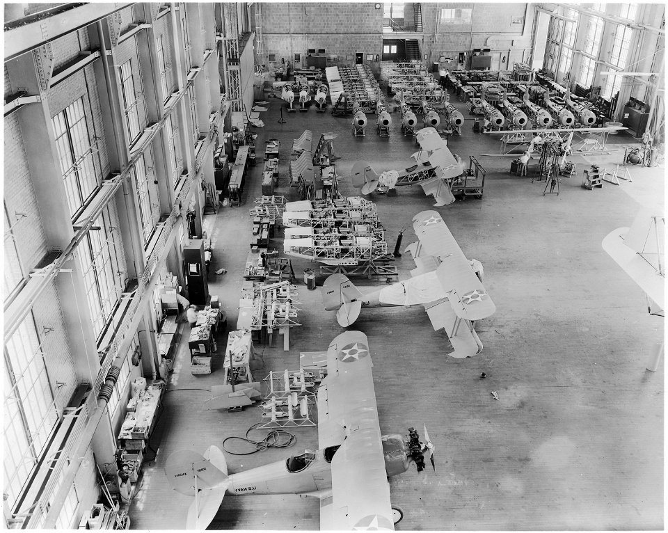 N3N trainers awaiting engines and other parts at Naval Aircraft Factory, Philadelphia, Pennsylvania. - NARA - 518857