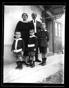 ArCJ - Famille - 137 J 1677 a
