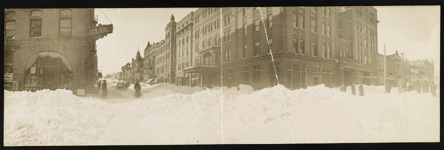 Ninth & Phillips Ave. after the storm, 1909, Sioux Falls, S. Dak. LCCN2013647009