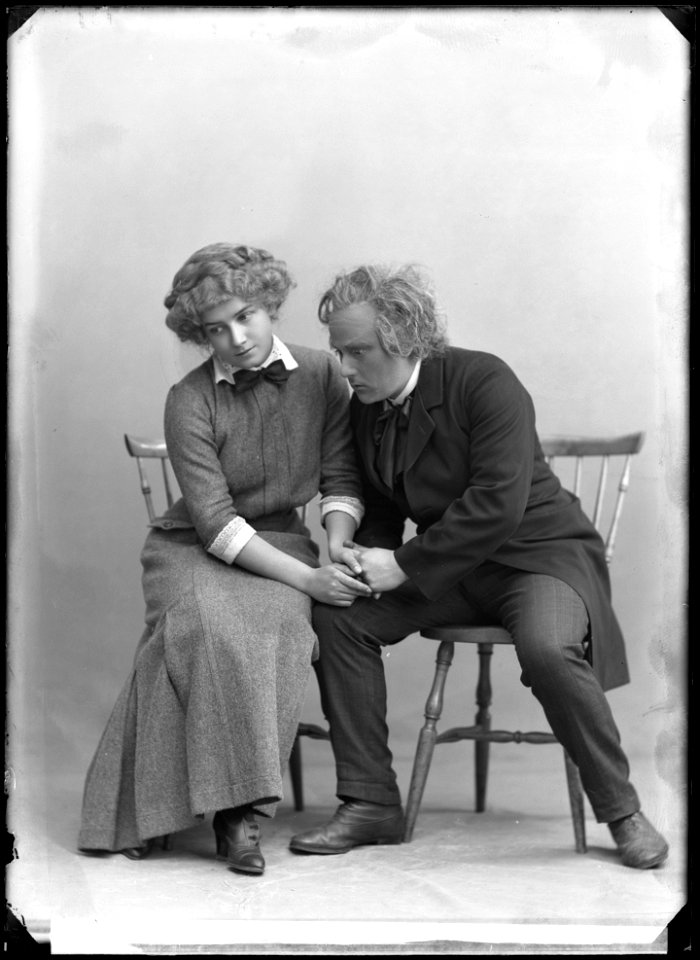Maria Sjöberg and Eugen Nilsson in 33,333 at Folkteatern 1911 - SMV - NN015