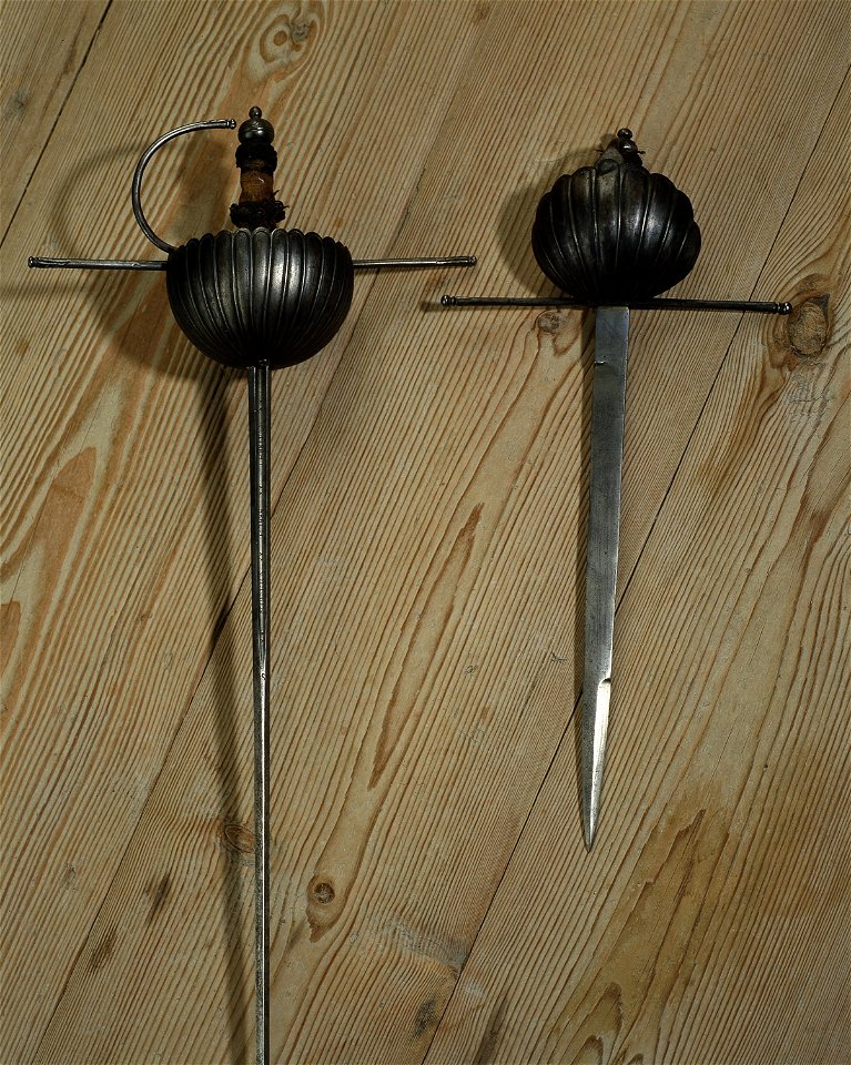 Nils Brahes rapir och dolk - Skoklosters slott - 73692