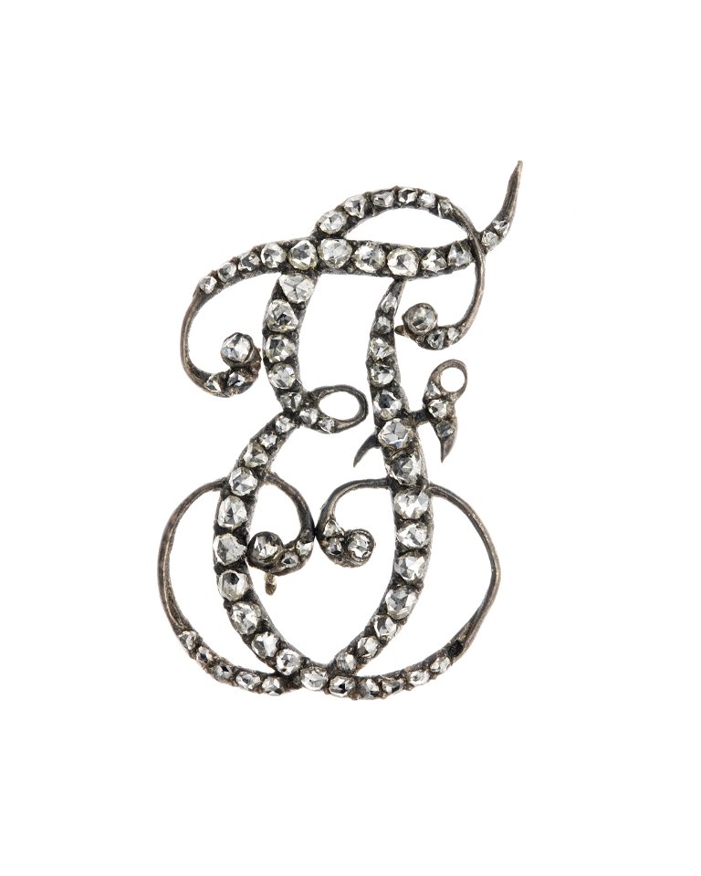 Monogram av silver med rosenstenar - Hallwylska museet - 110372