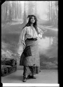 Margit Torsell in Syrsan at Dramatiska teatern 1907 - SMV - NT042