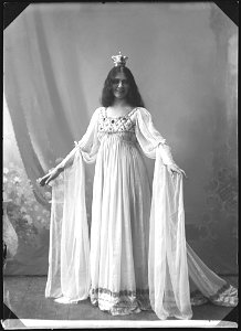 Margit Torsell in Lyckan at Svenska teatern 1903 - SMV - GT043 photo