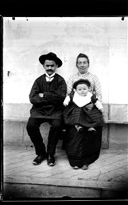 ArCJ - Famille - 137 J 1583 b