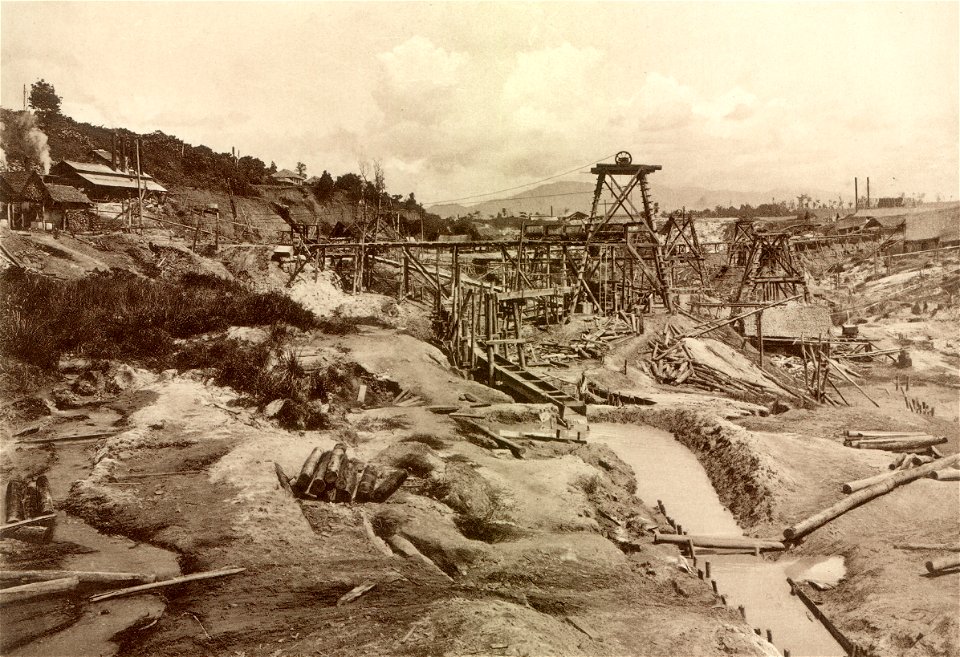 KITLV - 79980 - Kleingrothe, C.J. - Medan - Tin mine at Tronoh in Ipoh, Malaysia - circa 1910