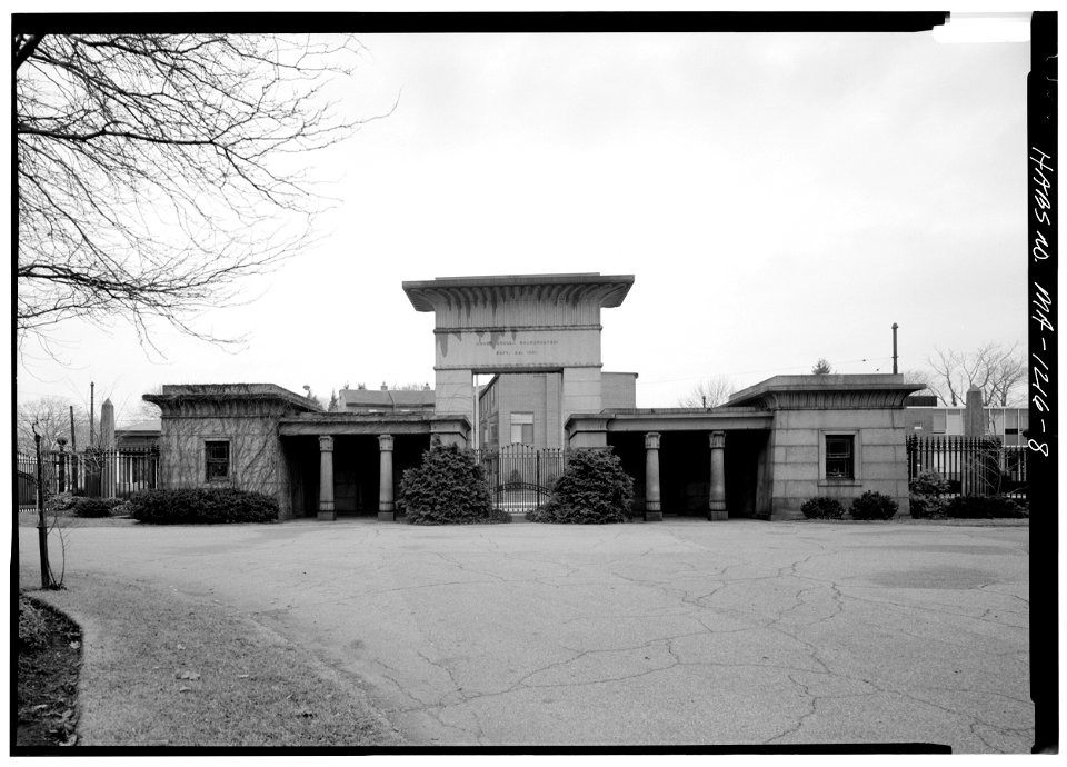 Main gate of Mount Auburn Cemetery - 080161pu