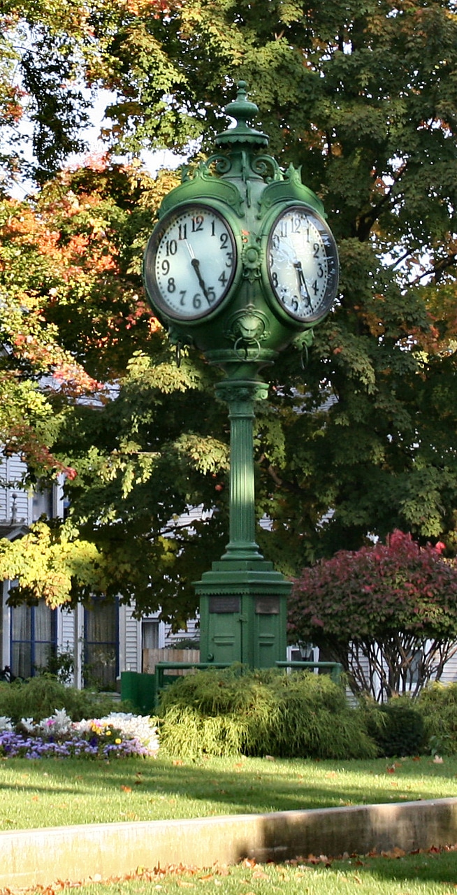Ligonier town clock in Indiana