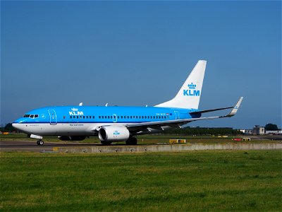 PH-BGP KLM Royal Dutch Airlines Boeing 737-7K2(WL) - cn 38127 taxiing 18july2013 pic-001