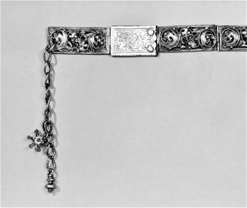 German - Women's Girdle with Hexagram Pendant - Walters 571866 - Detail photo