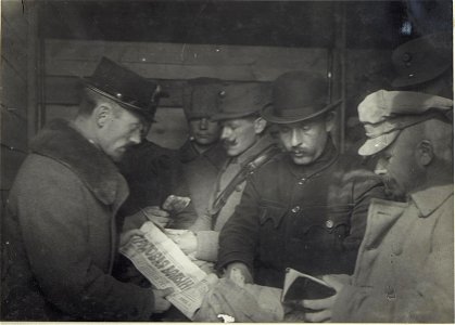 Abbildung von Gefangenen und auch aus der Gefangenschaft heimkehrenden Soldaten am russischen Kriegschauplatz (BildID 15690152)