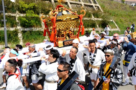 Misawa Sailors take part in Onagawa, Japan’s Mikoshi Festival 150503-N-EC644-103