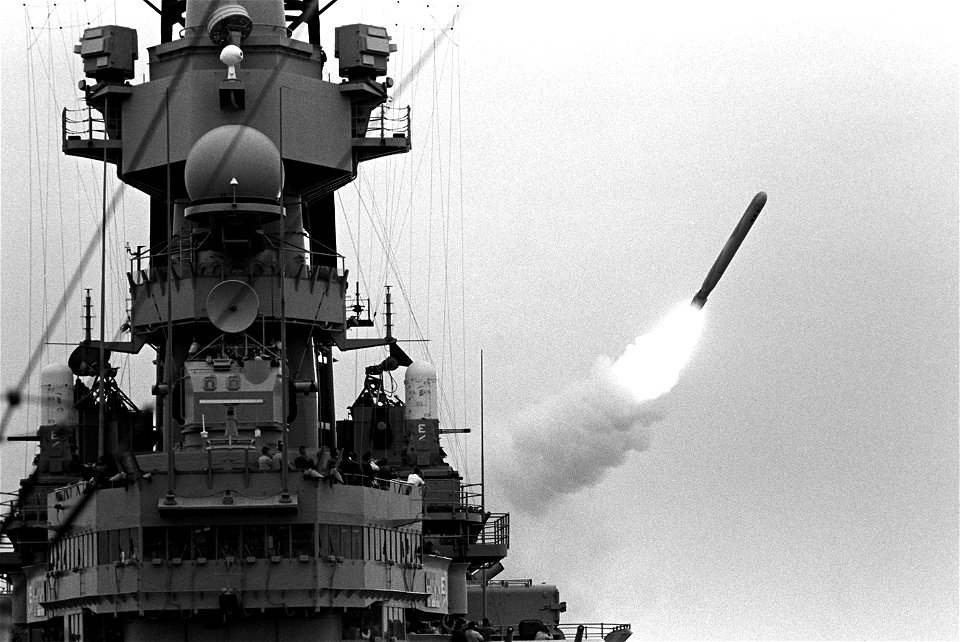Missouri missile BGM-109 Tomahawk