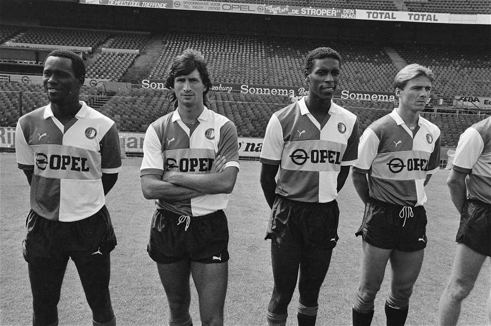Persdag Feyenoord v.l.n.r. Kwaidama, Ling, Monkau, Molenaar, Bestanddeelnr 933-3869
