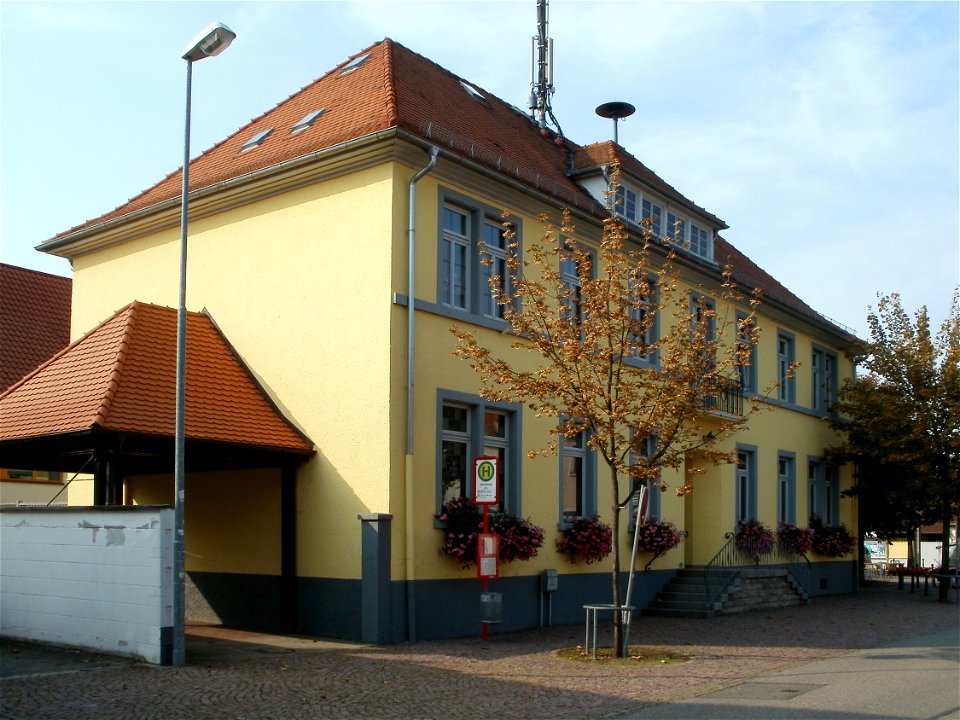 20110826Altes_Rathaus_Kirrlach