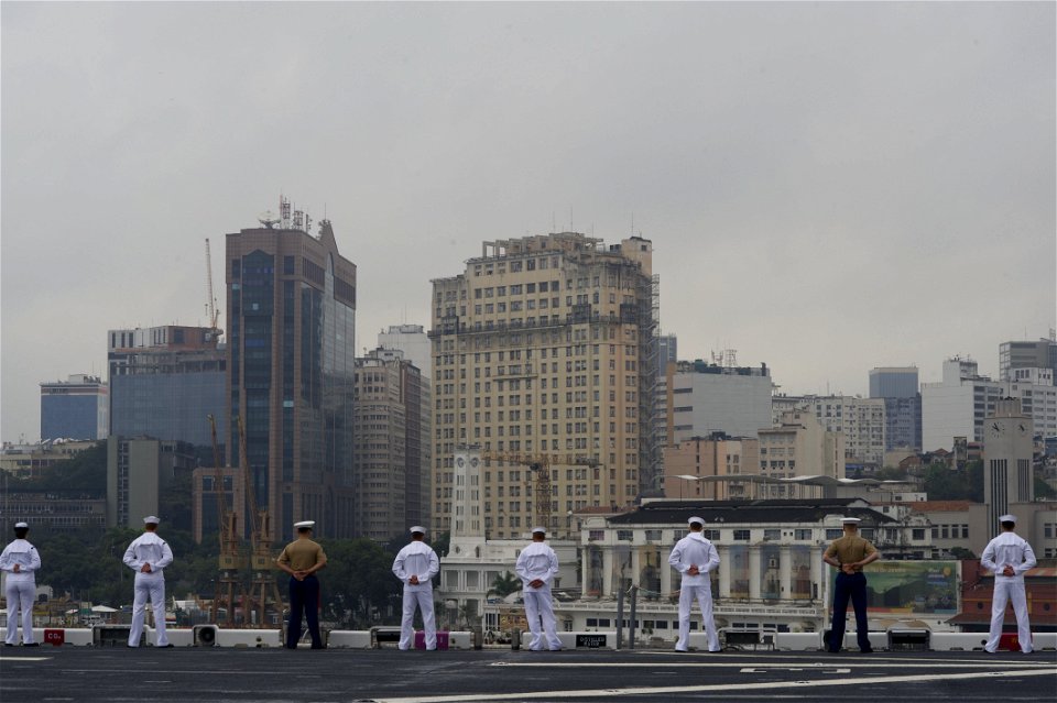 Manning the rails as USS America departs Rio De Janeiro 140809-N-MZ309-025