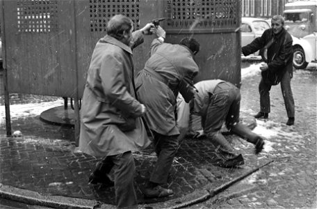 TV-opnamen in Jordaan voor de detective-serie Judasgeld van Marten Treffer de , Bestanddeelnr 922-1939