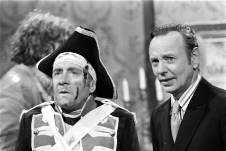 TV-opnamen van Johnny en Rijk Show van KRO links Johnny Kraaijkamp, rechts Rijk, Bestanddeelnr 924-0779