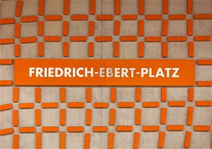 U-Bahnhof Friedrich-Ebert-Platz Nürnberg IMG 2630 edit