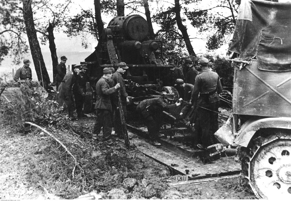 Montowanie moździerza na podstawie, front włoski (2-2302)