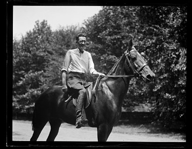 Man on horseback LCCN2016894396 photo
