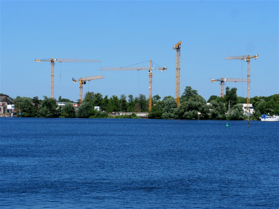 Construction site Daumstraße from other side of the Havel 201-06-27 02