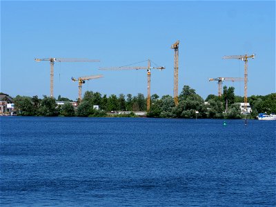 Construction site Daumstraße from other side of the Havel 201-06-27 02