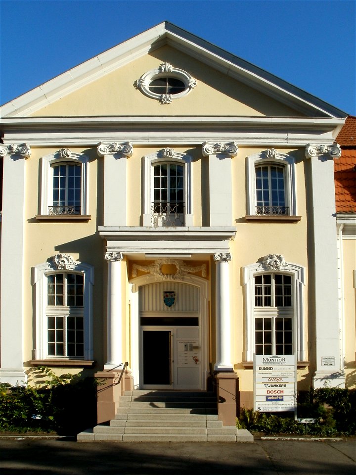 20110820An_der_Christ-Koenig-Kirche10_Saarbruecken3