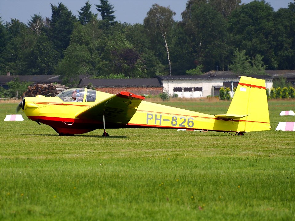 PH-826 Scheibe SF 25 B, at Hilversum Airport (ICAO EHHV), photo-06
