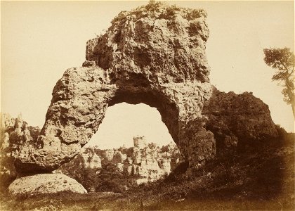 Montpellier-le-Vieux - Porte de Mycènes (Martel-Chabanon, 1884)