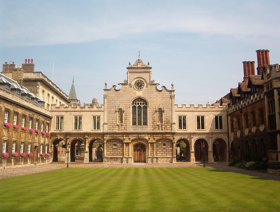 Cambridge Peterhouse Old House