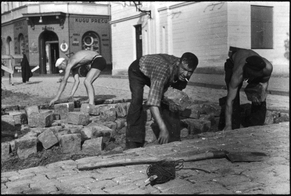 CH-NB - Lettland, Riga- Menschen - Annemarie Schwarzenbach - SLA-Schwarzenbach-A-5-17-100