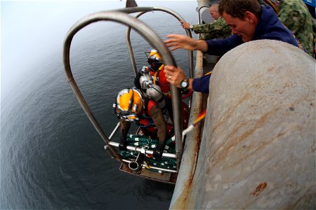 Mobile Diving and Salvage Unit (MDSU) 2 120823-N-OT964-390