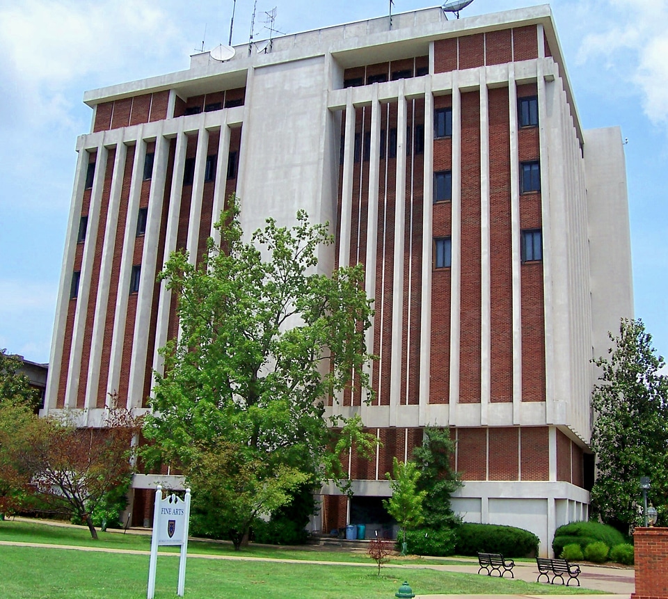 Clara M. Eagle Gallery is located in the Fine Arts Building in Murrray, Kentucky