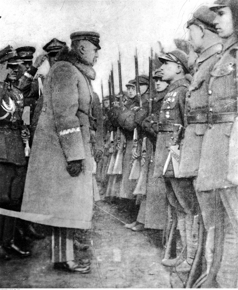 Nadanie odznaczeń członkom Związku Strzeleckiego w Krakowie (22-297)