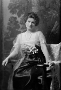 Miss Lotta Linthicum, portrait photograph LCCN2018707591