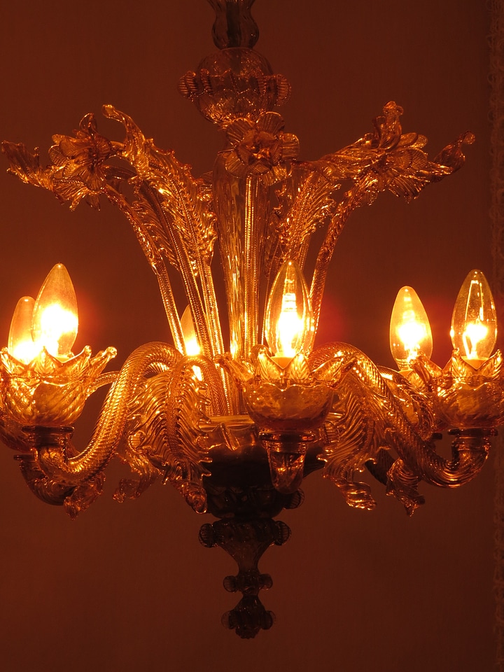 Lighting bulbs light