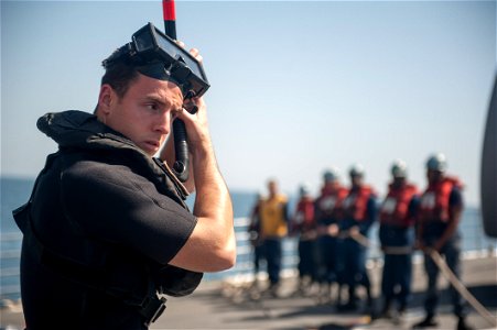 Man overboard drill 130304-N-LV331-204
