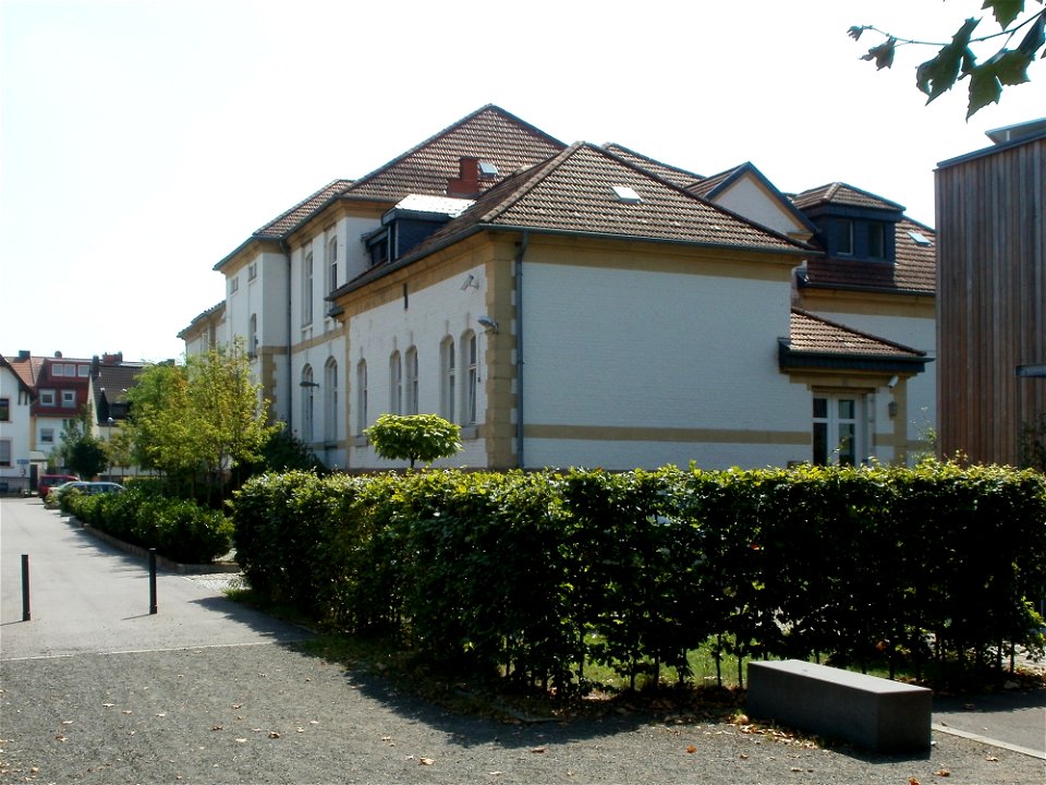 2011 08 22 Alte Artileriekaserne 1-3 St Arnual 3