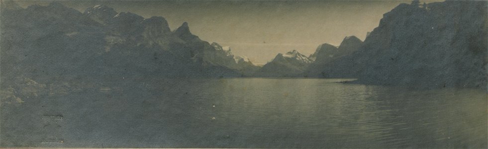 Maligne Lake No 3 (HS85-10-24774)