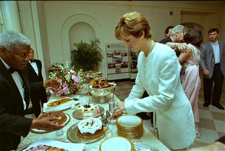 President Bill Clinton at a movie screening outside the Family Theatre of the White House (16)
