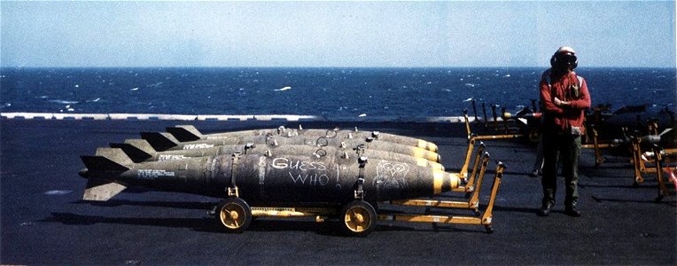 Mk 83 bombs on USS Saratoga (CV-60) in 1991 photo