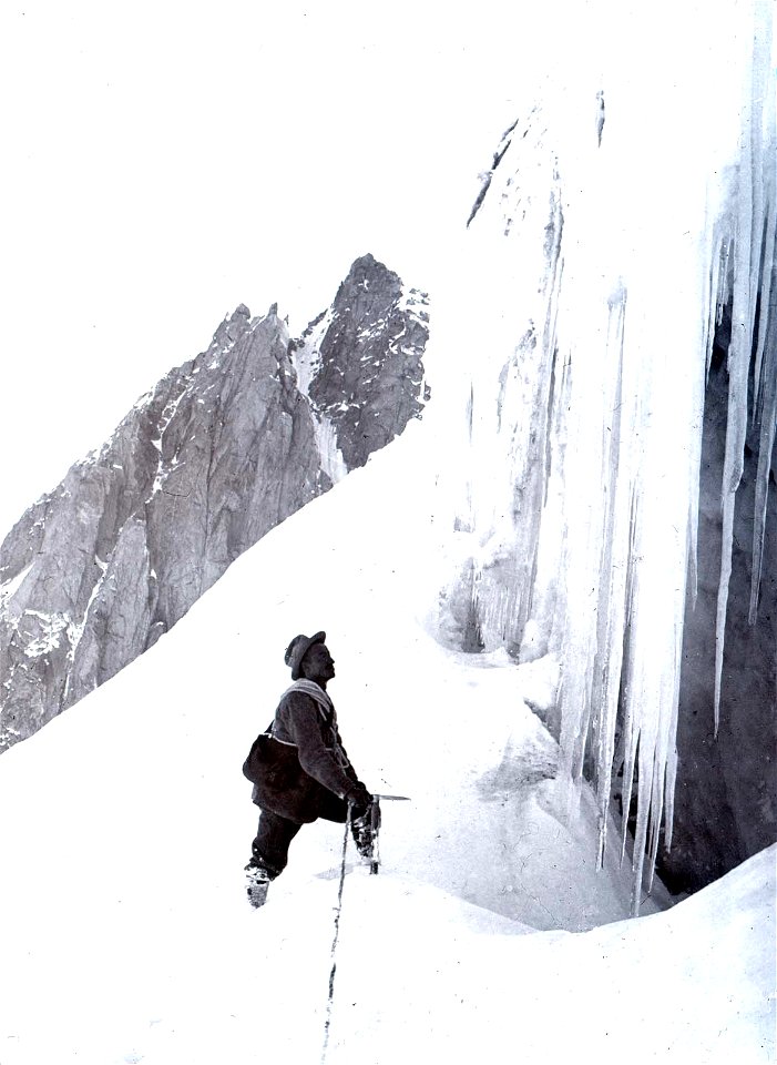 Man viewing bergschrund, Vallee Blanche. TA1154