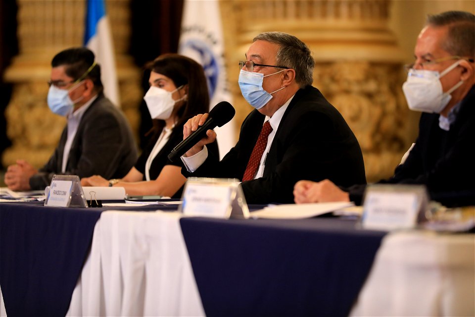 Autoridades del ministerio de Salud hablan sobre la situación actual y proyecciones del COVID-19 en el país 20210825 (51403051135)