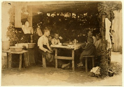 Noon hour on berry farm, Bottomley's near Baltimore, Md. The dinning room. (See report July 10, 1909). LOC cph.3b46647 photo