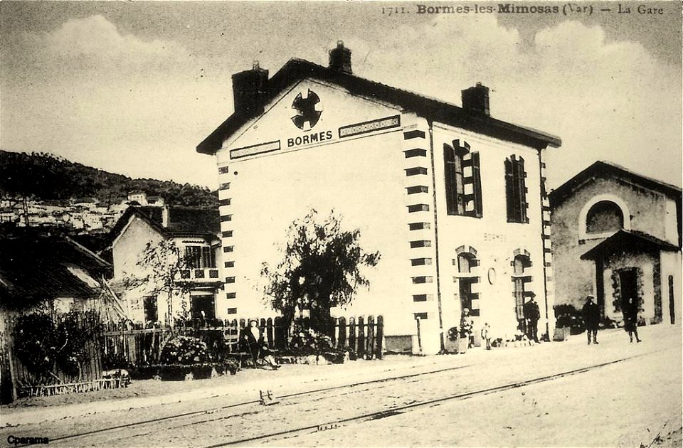 Gare de Bormes-les-Mimosas (1)
