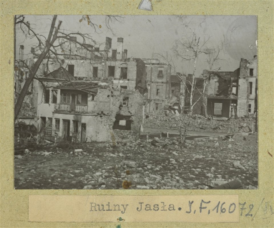Jaslo, ruiny, 1943 r 1943 (77386294)
