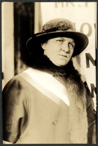 Miss Elsie M. Hill, 152005v