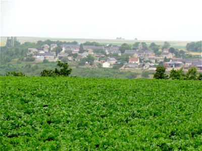 Chavigny (Aisne) le village vue du sud photo