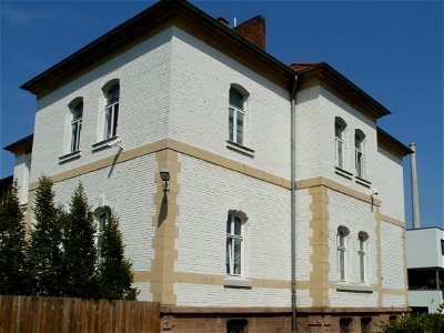 20110822Alte_Artileriekaserne1-3_St_Arnual4